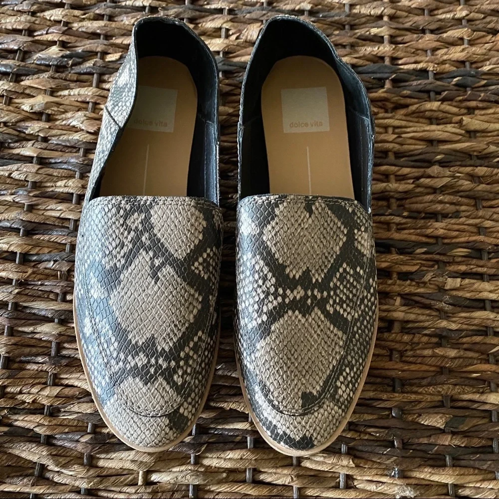 Dolce Vita Pixy Snake Print Loafer 6.5 NWOT